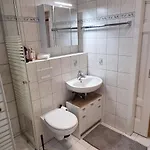 Appartement Charmante, Ruhige Erdgeschosswohnung Mit Balkon *