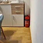 Charmante, Ruhige Erdgeschosswohnung Mit Balkon Apartmán *