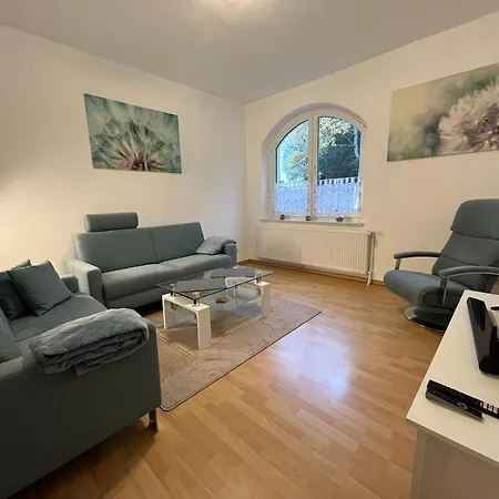 Апартаменты Charmante, Ruhige Erdgeschosswohnung Mit Balkon