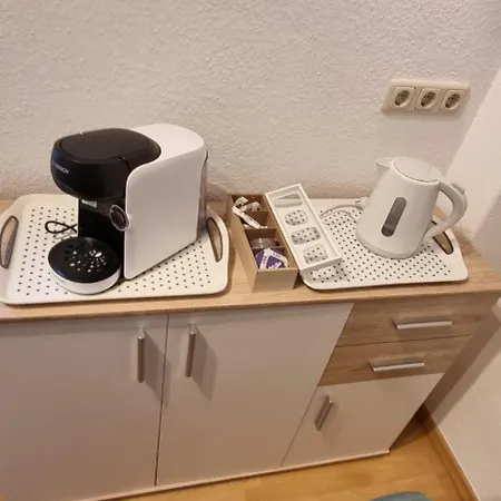 Charmante, Ruhige Erdgeschosswohnung Mit Balkon Apartamento