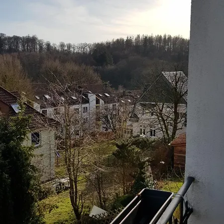 Apartment Charmante, Ruhige Erdgeschosswohnung Mit Balkon *